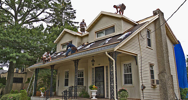 Best Commercial Roofing Services  in Darlington, WI